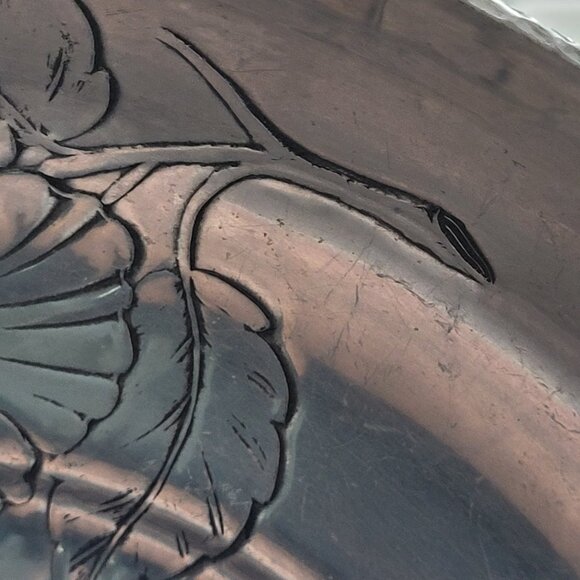 VTG Aluminum bowl with intricate floral design, crimped edging, hammered bottom - Picture 7 of 7